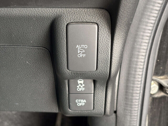 2013 HONDA N-BOX CUSTOM