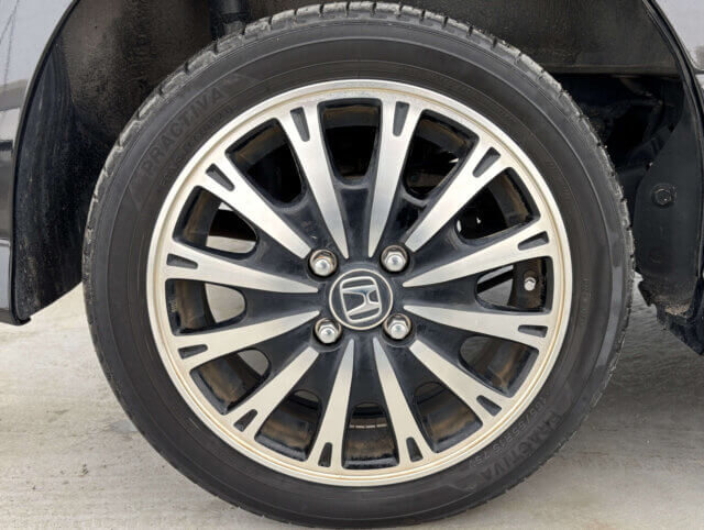 2013 HONDA N-BOX CUSTOM