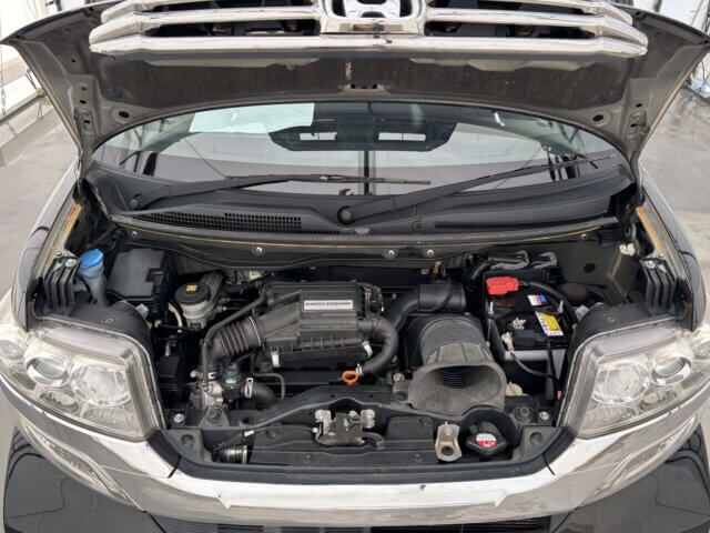 2013 HONDA N-BOX CUSTOM