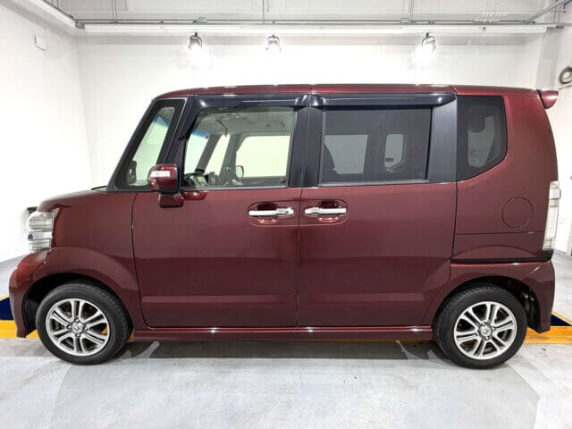 2014 HONDA N-BOX CUSTOM
