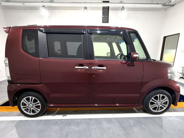 2014 HONDA N-BOX CUSTOM
