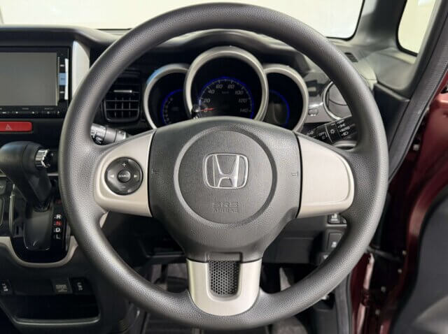 2014 HONDA N-BOX CUSTOM