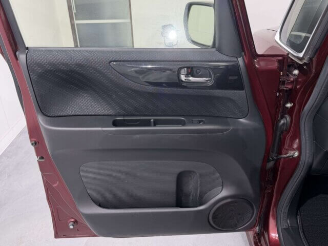 2014 HONDA N-BOX CUSTOM