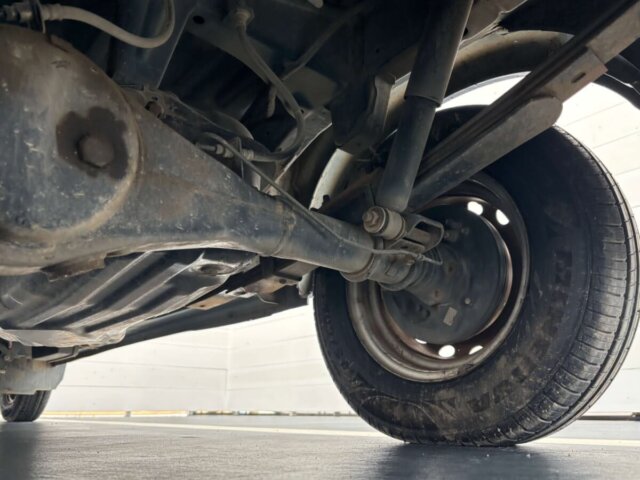 2001 DAIHATSU HIJET DECK VAN