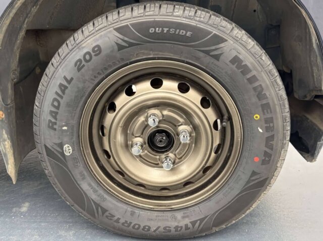 2001 DAIHATSU HIJET DECK VAN