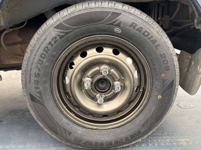 2001 DAIHATSU HIJET DECK VAN