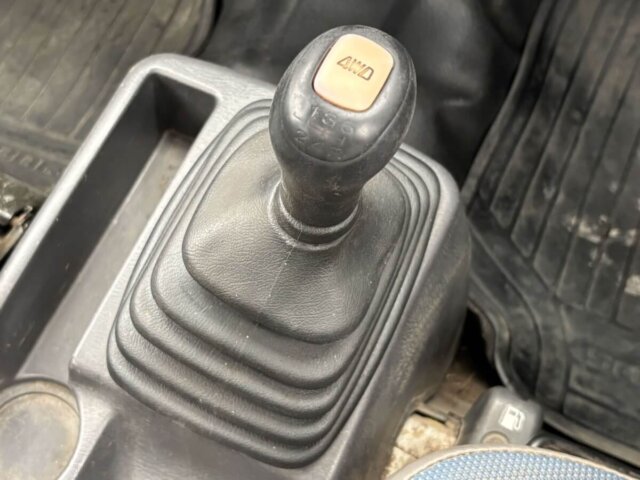 2001 SUBARU SAMBAR TRUCK