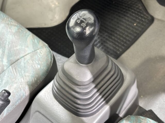 2000 SUZUKI CARRY TRUCK