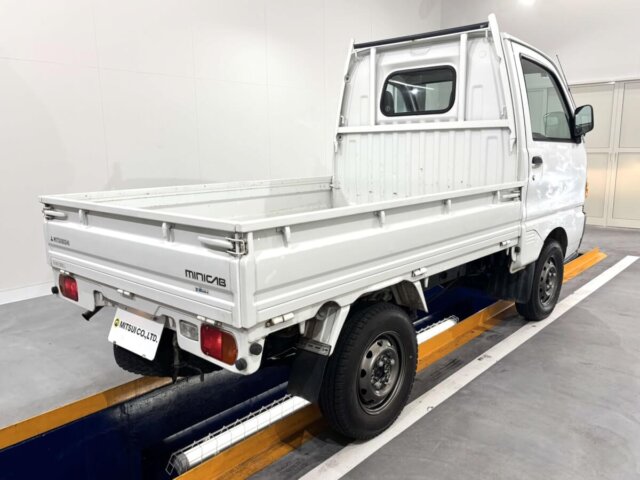 1996 MITSUBISHI MINICAB TRUCK