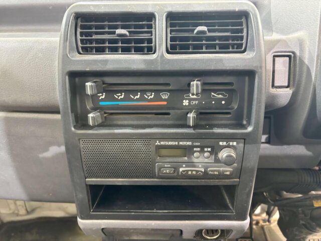 1996 MITSUBISHI MINICAB TRUCK