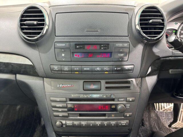 2001 TOYOTA VEROSSA