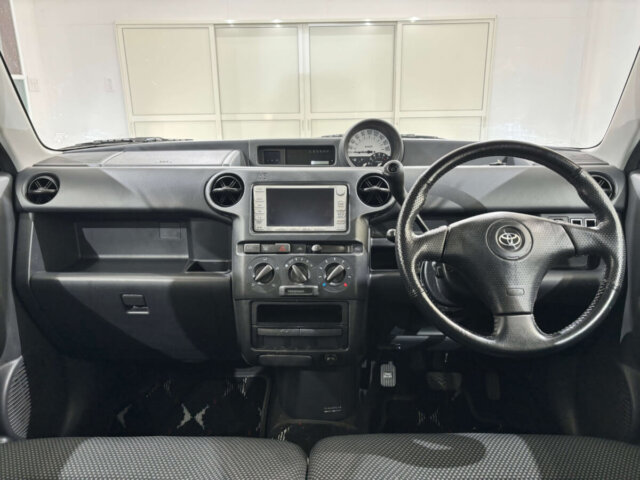 2001 TOYOTA bB