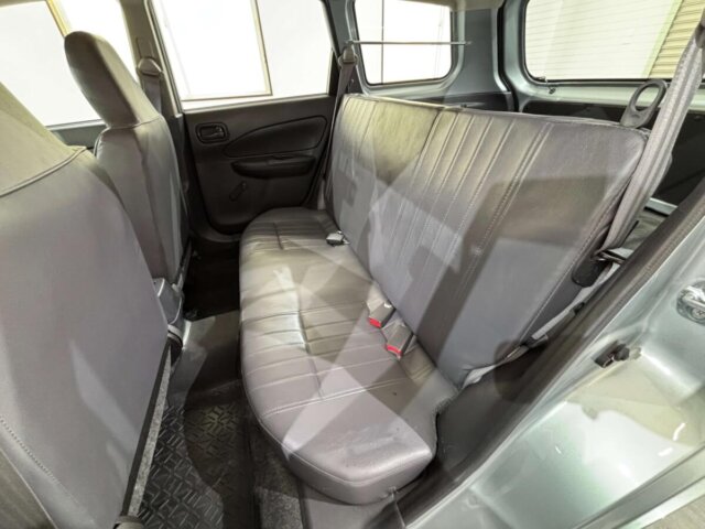 2001 NISSAN AD VAN