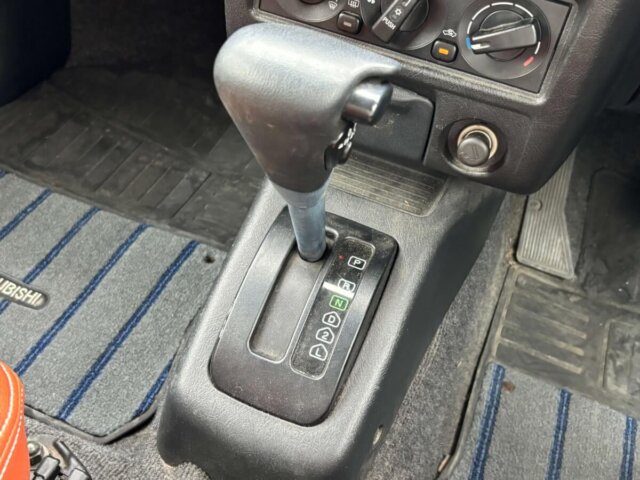 2001 MITSUBISHI PAJERO MINI