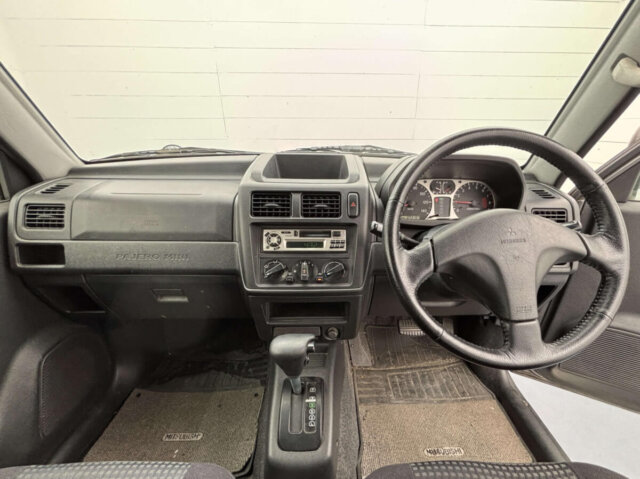 2001 MITSUBISHI PAJERO MINI