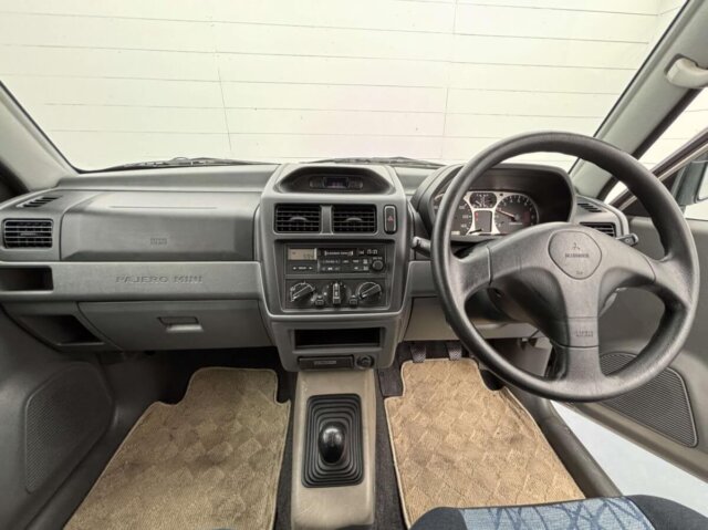 1999 MITSUBISHI PAJERO MINI