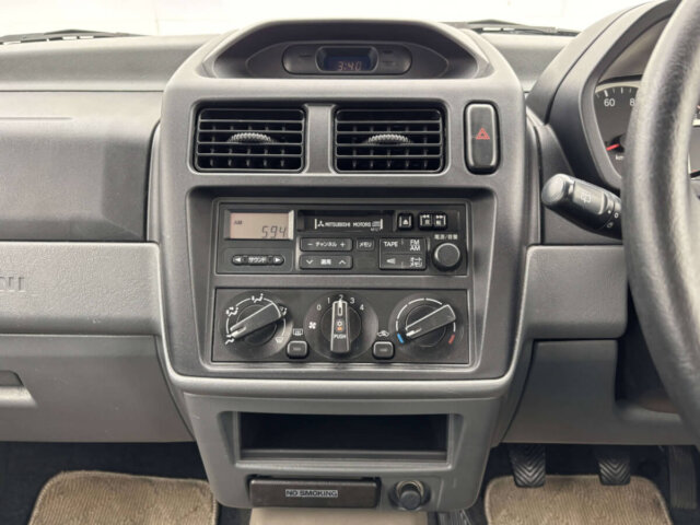 1999 MITSUBISHI PAJERO MINI
