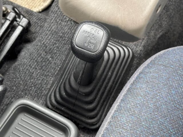 1999 MITSUBISHI PAJERO MINI
