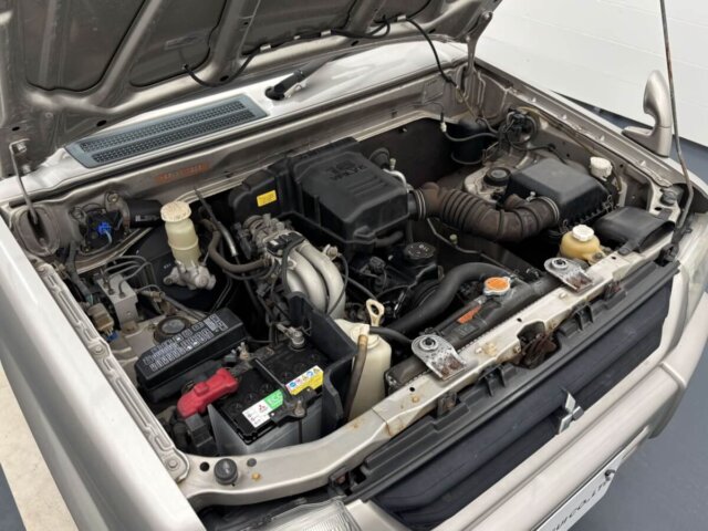 1999 MITSUBISHI PAJERO MINI