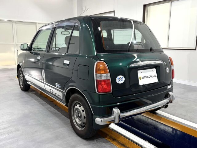 2001 DAIHATSU MIRA GINO