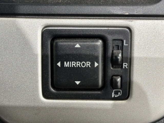 2001 DAIHATSU MIRA GINO