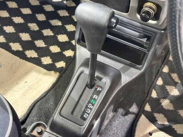 2001 DAIHATSU MIRA GINO