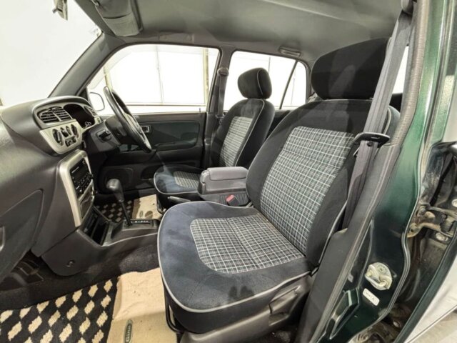 2001 DAIHATSU MIRA GINO