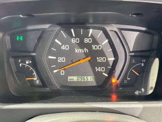 2000 MITSUBISHI TOWN BOX