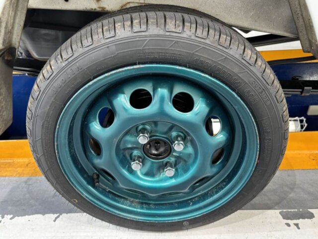 2000 MITSUBISHI MINICAB TRUCK