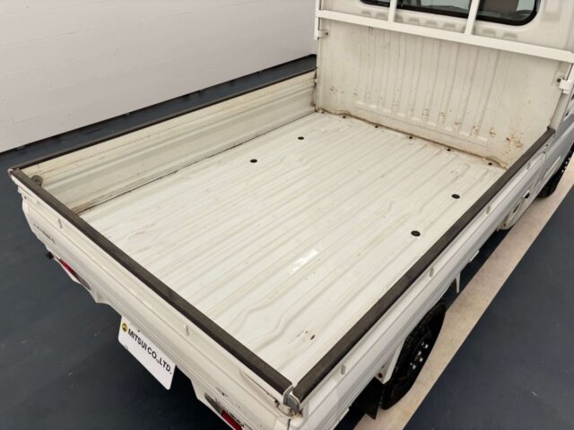 2000 MITSUBISHI MINICAB TRUCK