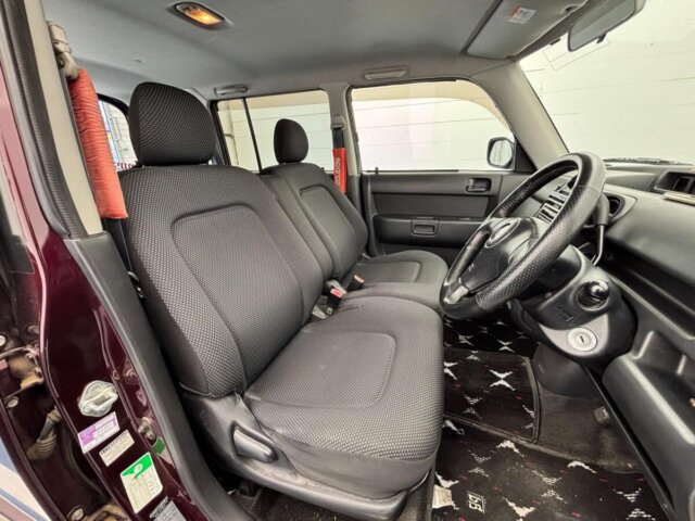 2001 TOYOTA bB