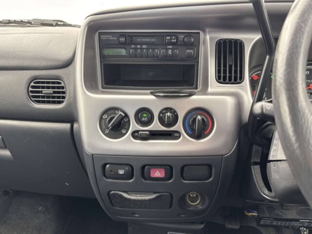 2001 DAIHATSU ATRAI