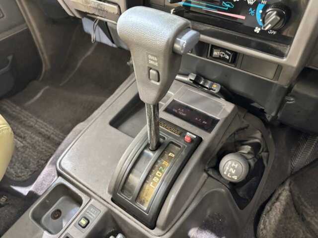 1991 TOYOTA LAND CRUISER PRADO