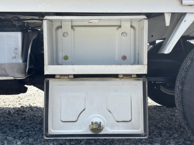1994 MITSUBISHI MINICAB TRUCK