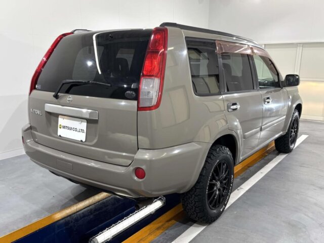 2006 NISSAN X-TRAIL