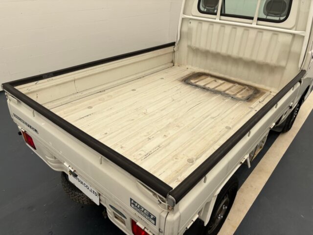 2000 DAIHATSU HIJET TRUCK