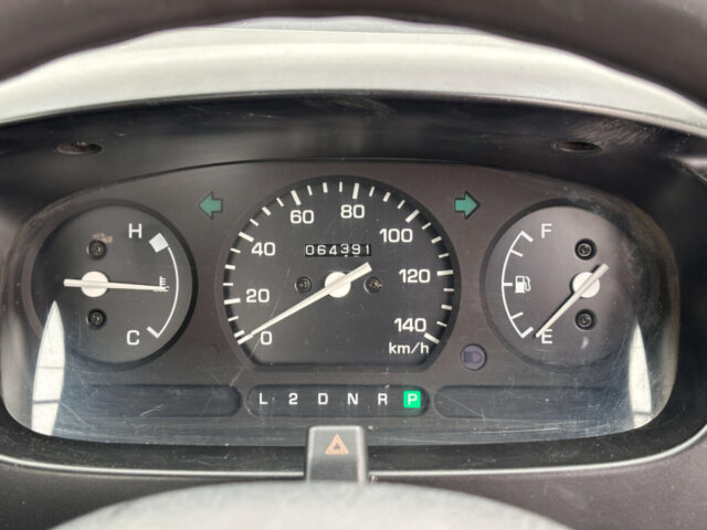 2000 DAIHATSU HIJET TRUCK