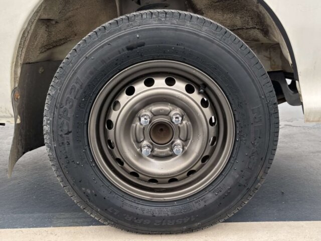 2000 DAIHATSU HIJET TRUCK