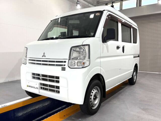 2018 MITSUBISHI MINICAB VAN