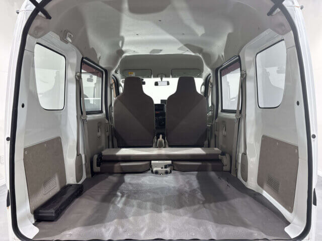 2018 MITSUBISHI MINICAB VAN