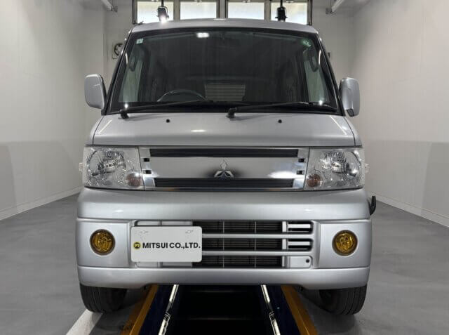 2009 MITSUBISHI TOWN BOX