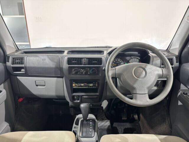 2009 MITSUBISHI TOWN BOX