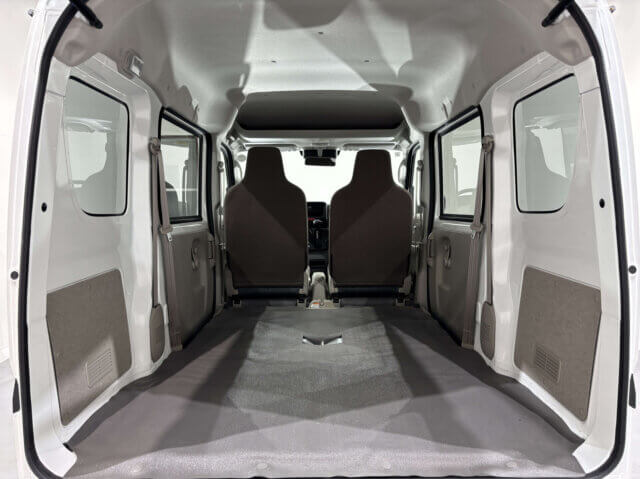 2024 NISSAN CLIPPER VAN