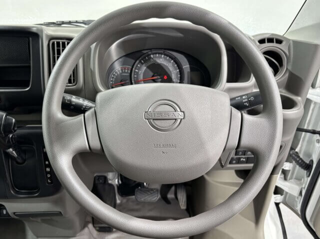 2024 NISSAN CLIPPER VAN