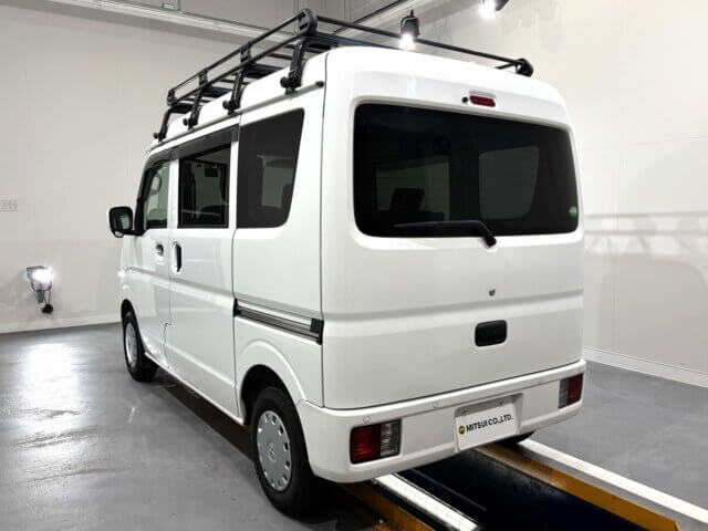 2020 MITSUBISHI MINICAB VAN