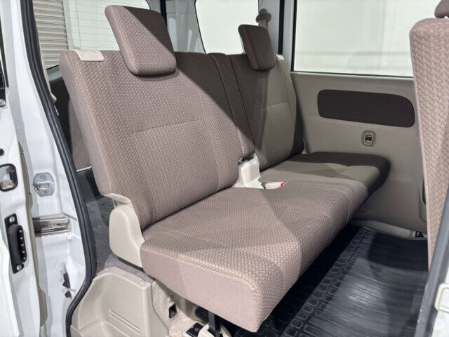 2020 MITSUBISHI MINICAB VAN