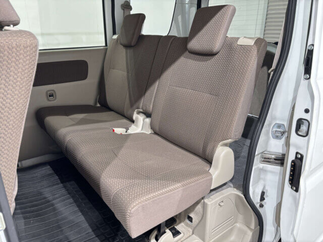 2020 MITSUBISHI MINICAB VAN