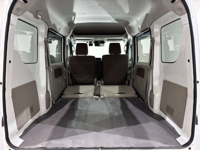 2020 MITSUBISHI MINICAB VAN