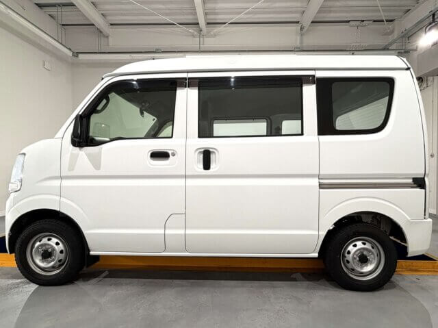 2017 NISSAN NV100 CLIPPER