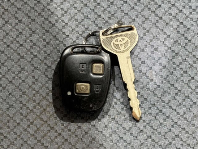 2012 TOYOTA PIXIS VAN